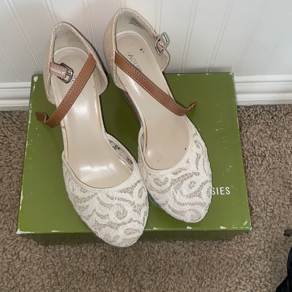 Apt 9 Lace Wedges